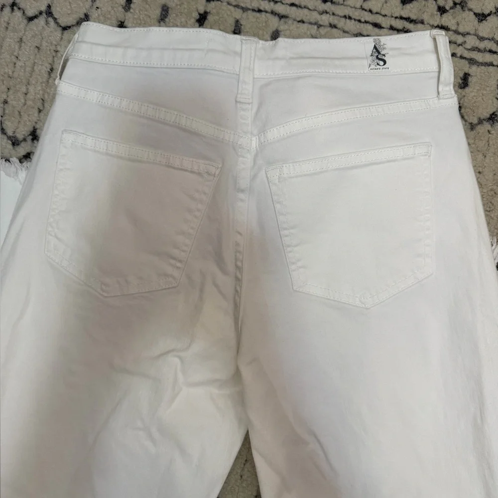 Altar’d State Cropped Jeans - Picture 2 of 3